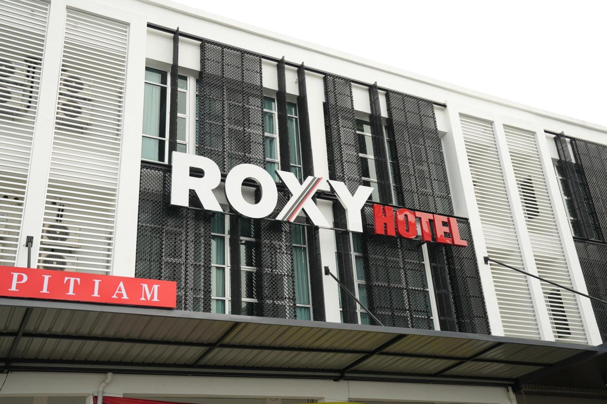 Roxy Hotel Aiman กูชิง ภายนอก รูปภาพ
