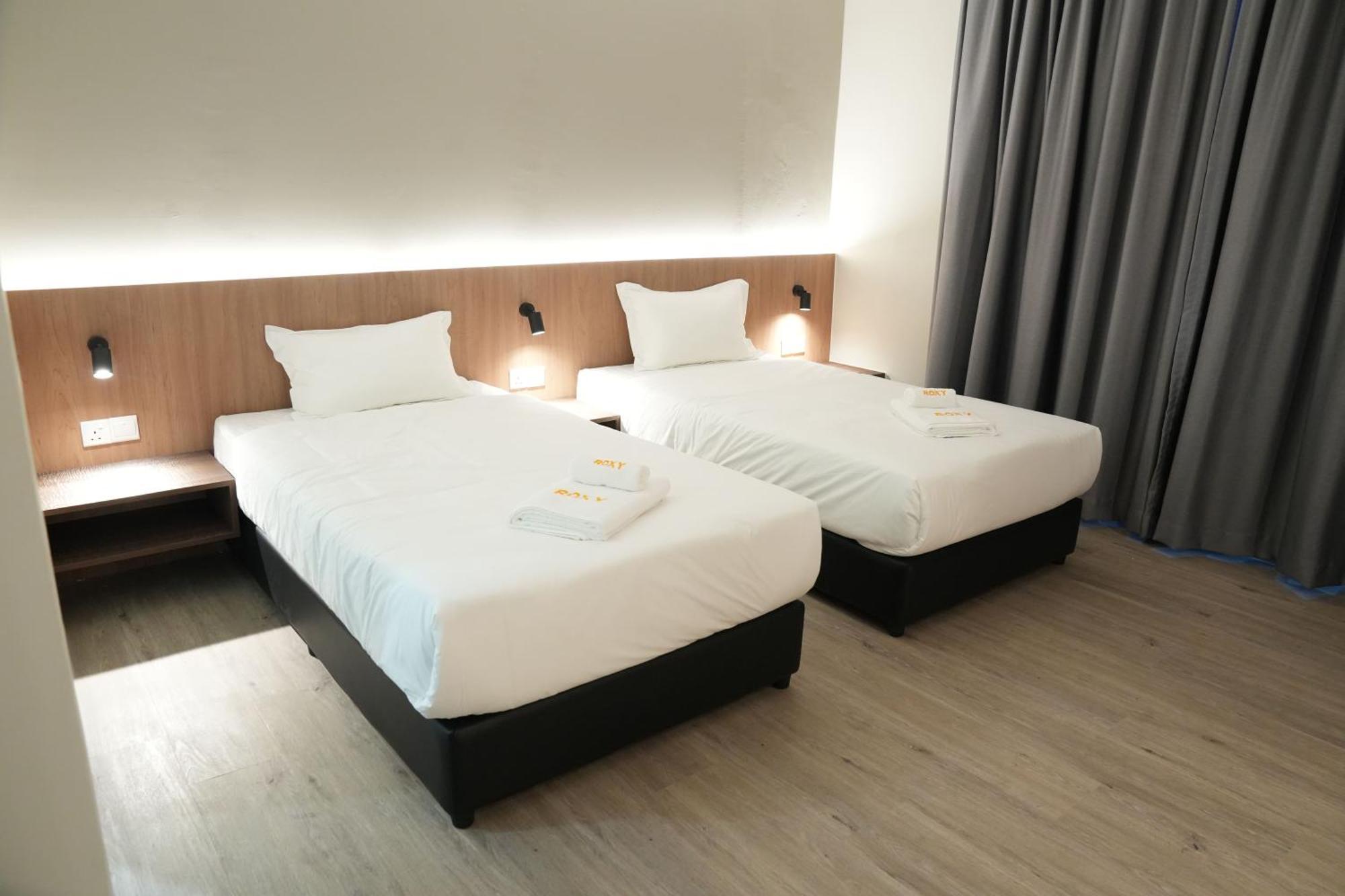Roxy Hotel Aiman กูชิง ภายนอก รูปภาพ